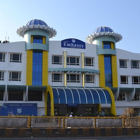 Lātūr Hotel Embassy International المظهر الخارجي الصورة